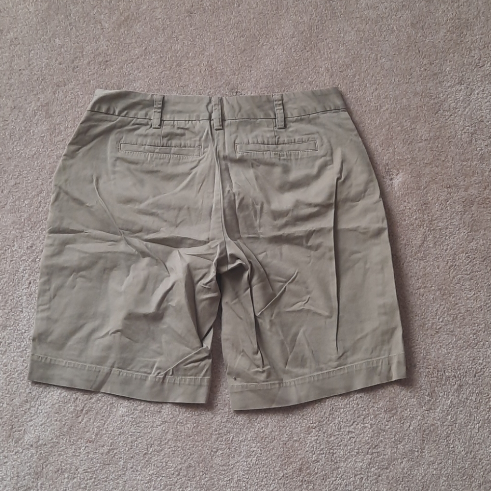 Shorts - Picture 5 of 9